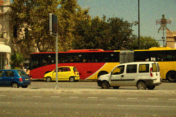 ../im/bus_noisy.png